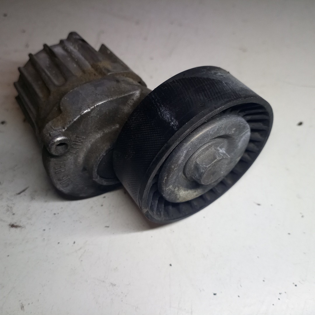 Rolo tensor, correia trapezoidal AUDI A3 Sportback (8PA) | 04 - 15 Imagem-4