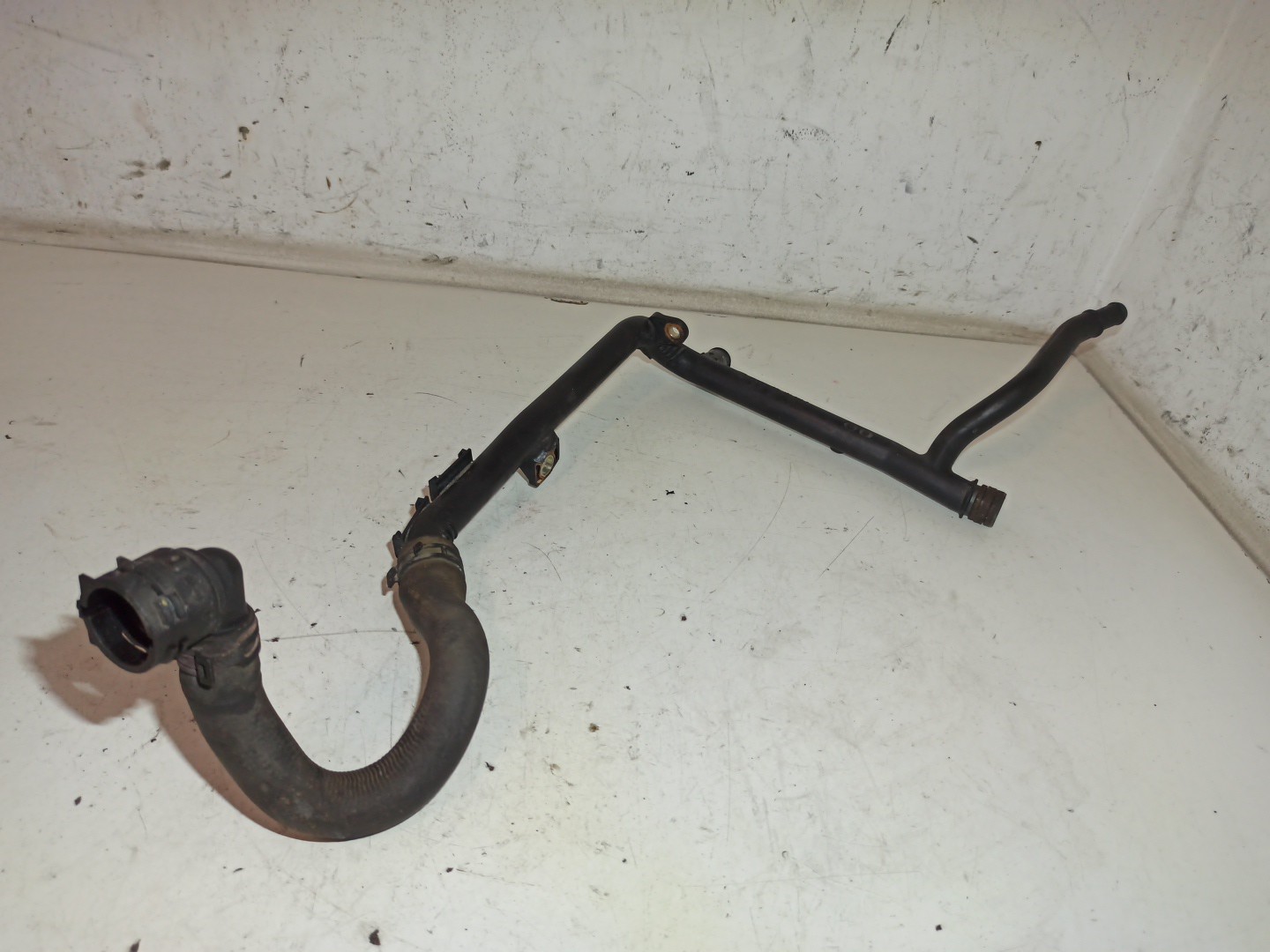 Tubo de Água AUDI A3 Sportback (8PA) | 04 - 15 Imagem-3