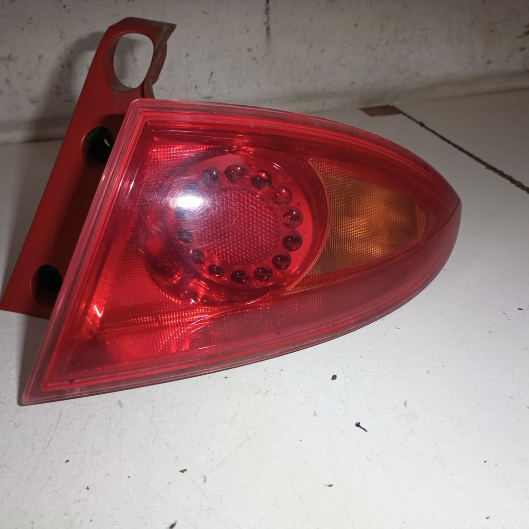 Farolim Stop Direito SEAT LEON (1P1) | 05 - 13 Imagem-3