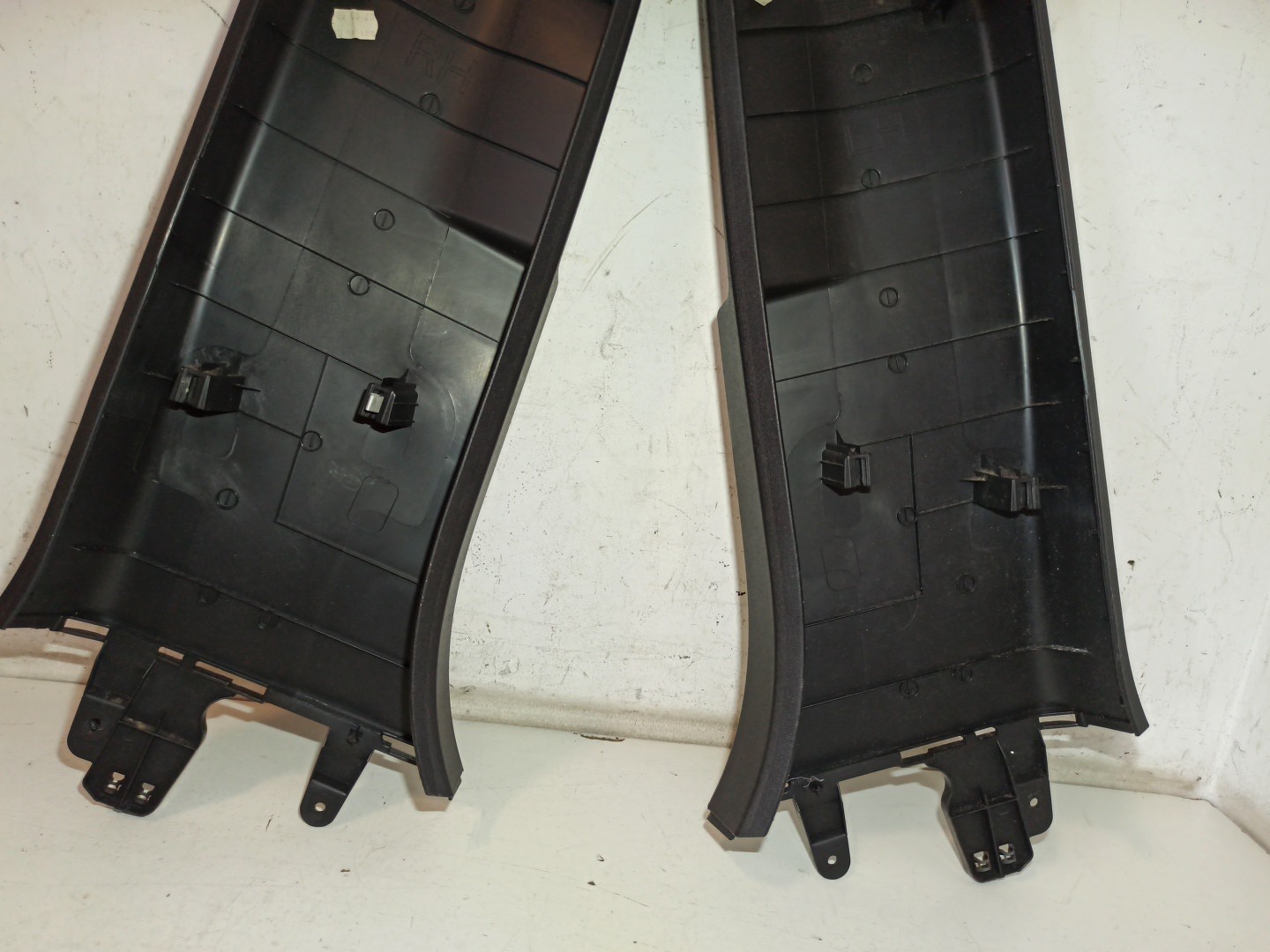 Moldura de pilar B SEAT LEON (1P1) | 05 - 13 Imagem-3