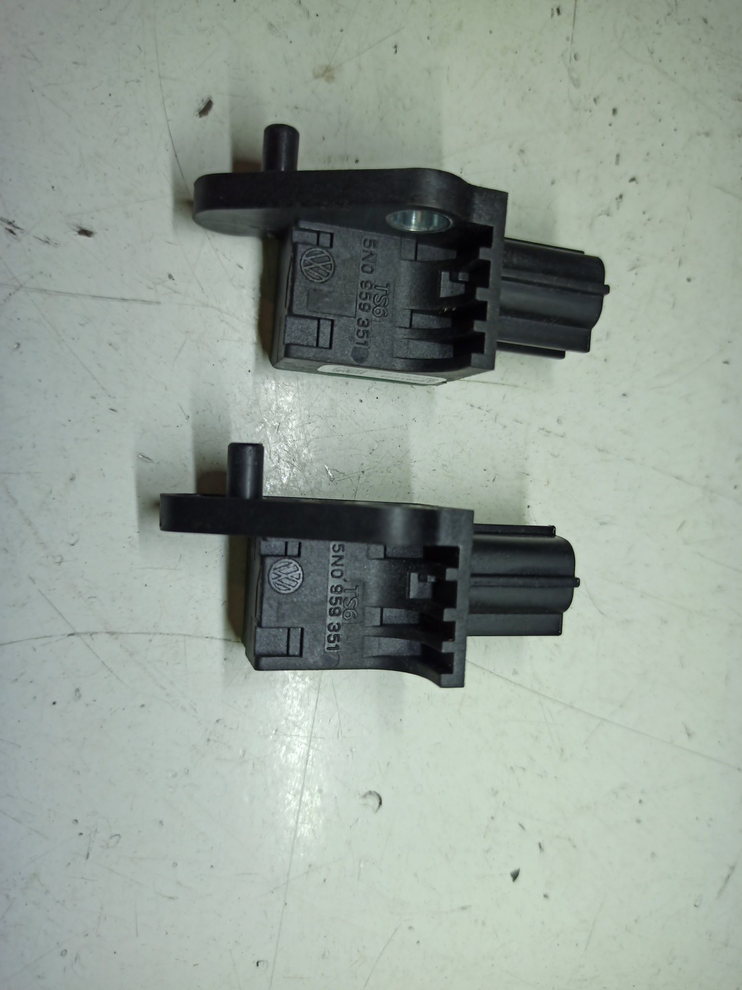 Sensor de airbag SEAT LEON (1P1) | 05 - 13 Imagem-1