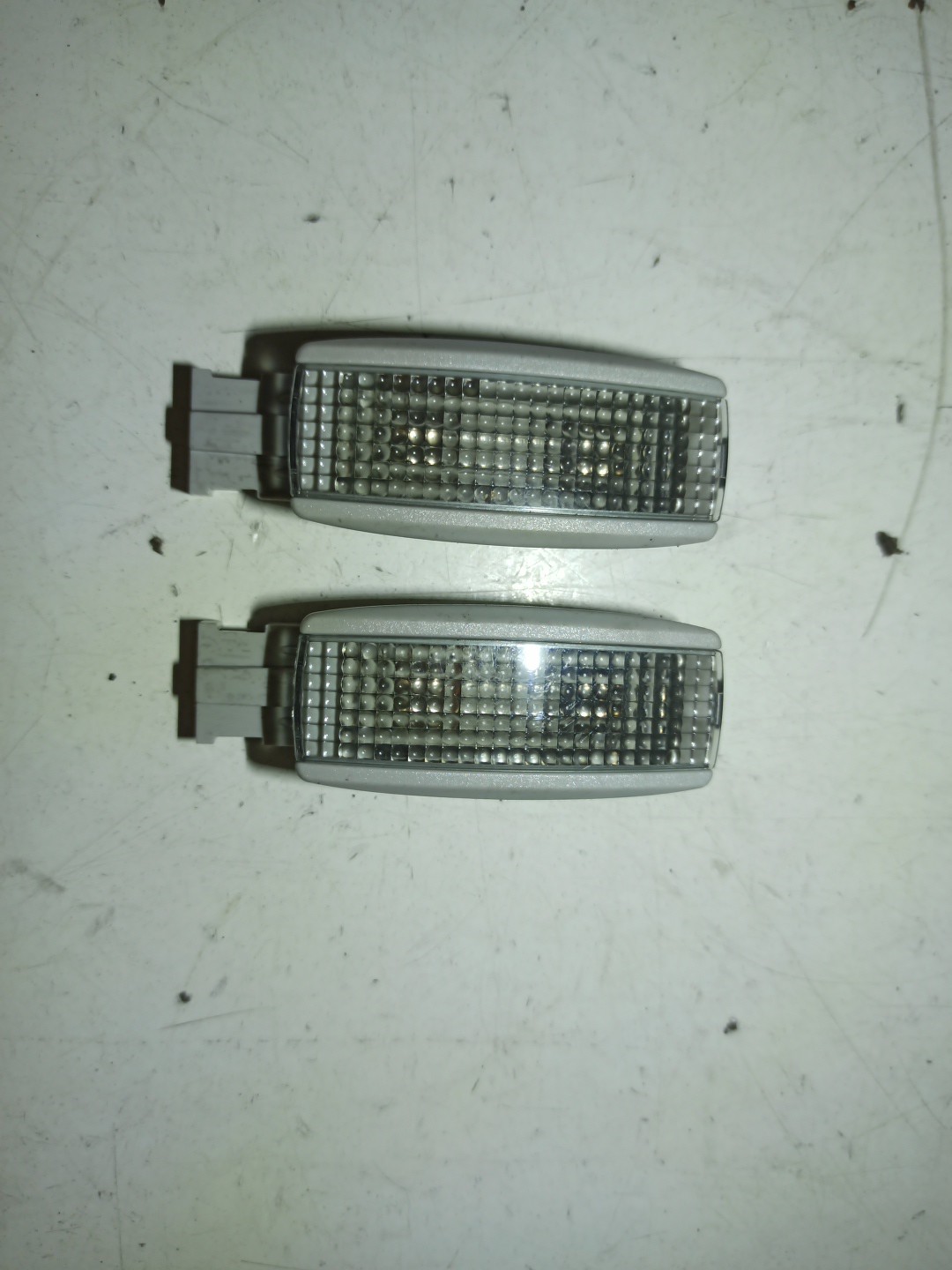 Luz de cortesia SEAT LEON (1P1) | 05 - 13 Imagem-4