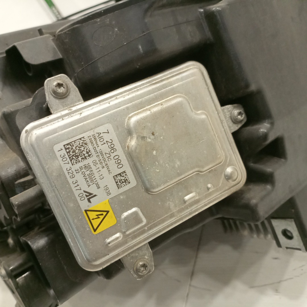 Ótica Esquerda Xénon BMW 5 Touring (F11) | 09 - 17 Imagem-7