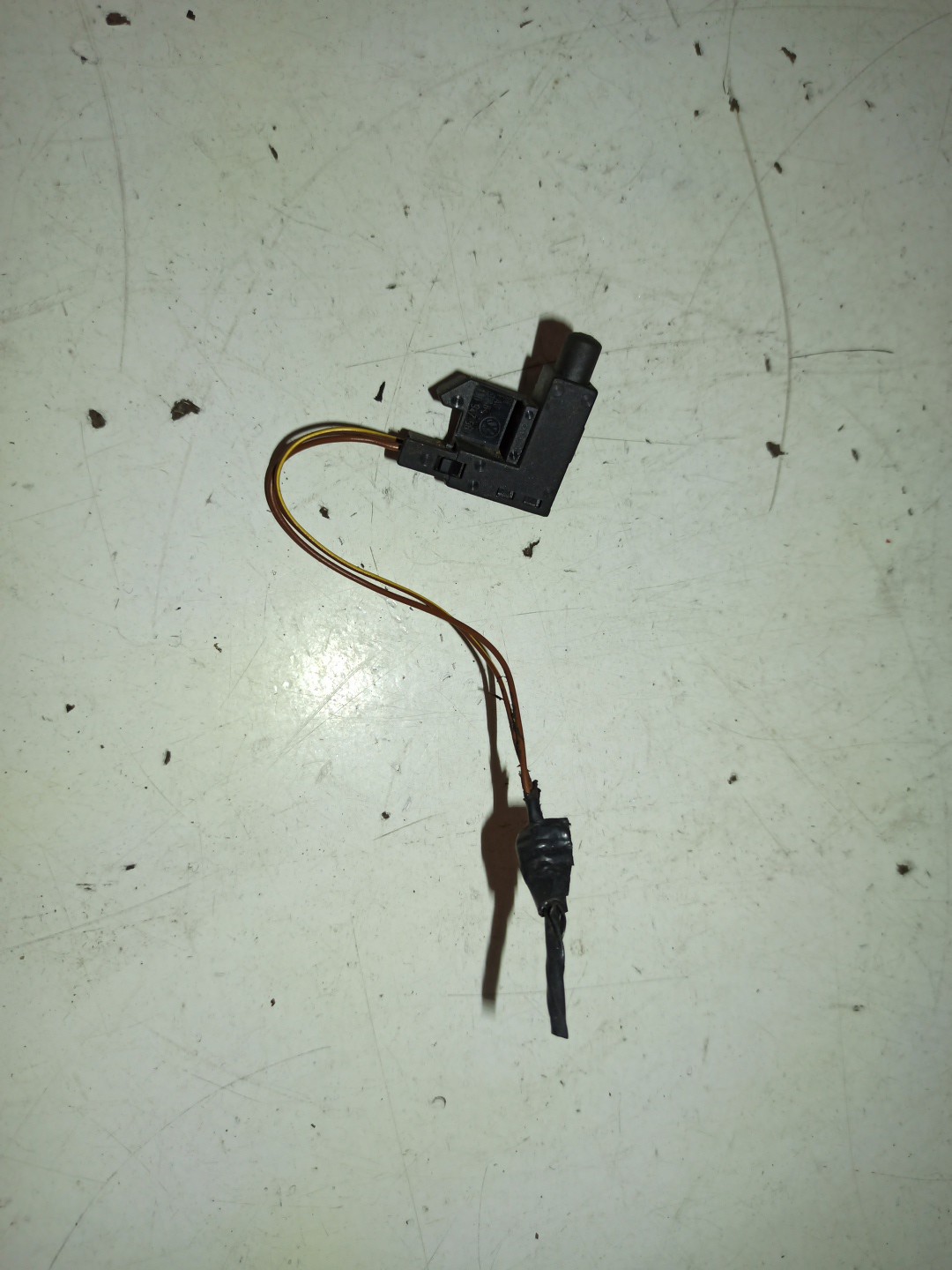 Interruptor de travão de mão SEAT TOLEDO II (1M2) | 98 - 06