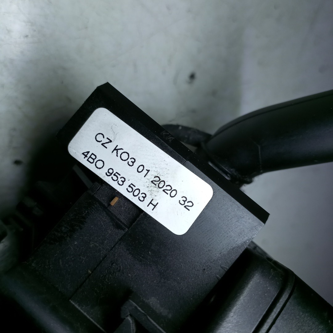 Comutador de Luzes /Piscas /Limpa Para-Brisas VOLKSWAGEN PASSAT Variant (3B6) | 00 - 05 Imagem-1