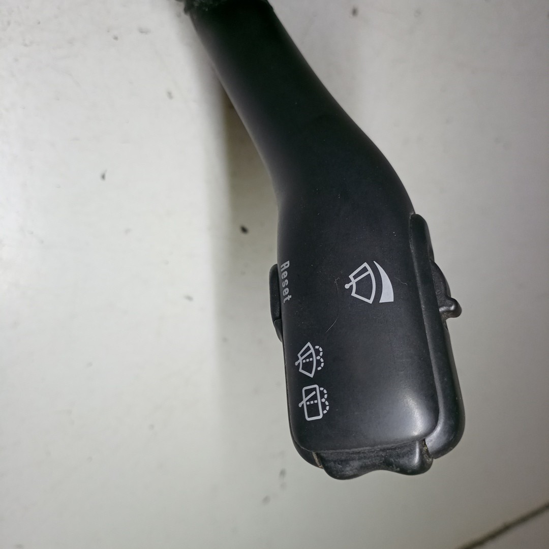 Comutador de Luzes /Piscas /Limpa Para-Brisas VOLKSWAGEN PASSAT Variant (3B6) | 00 - 05 Imagem-2