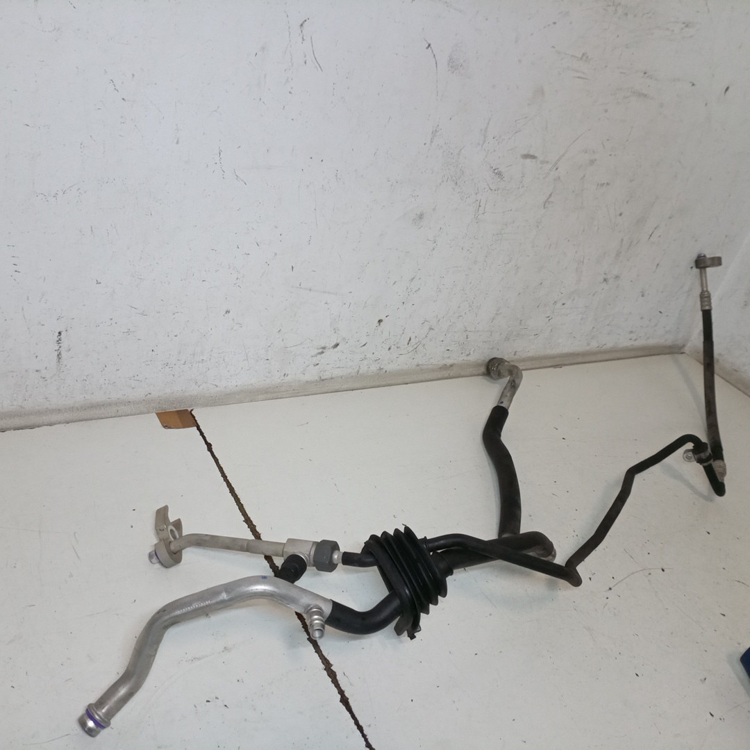 Tubo de Ar Condicionado VOLKSWAGEN PASSAT Variant (3B6) | 00 - 05 Imagem-2