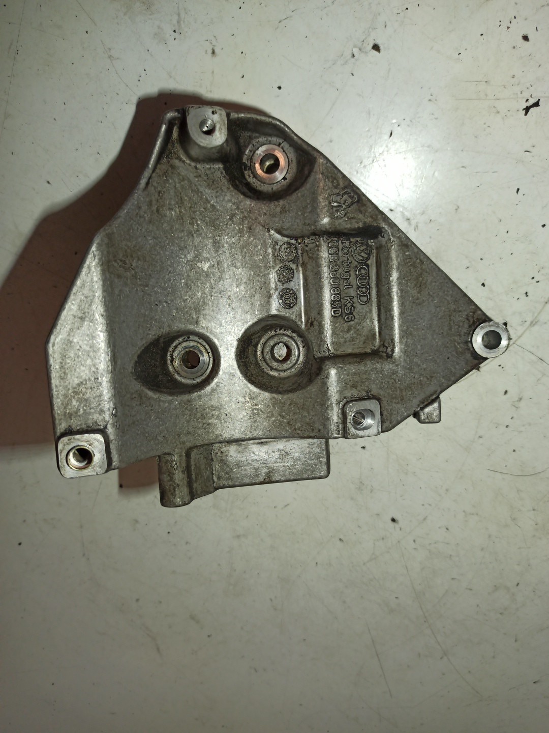 Suporte de Compressor de Ar Condicionado VOLKSWAGEN PASSAT Variant (3B6) | 00 - 05