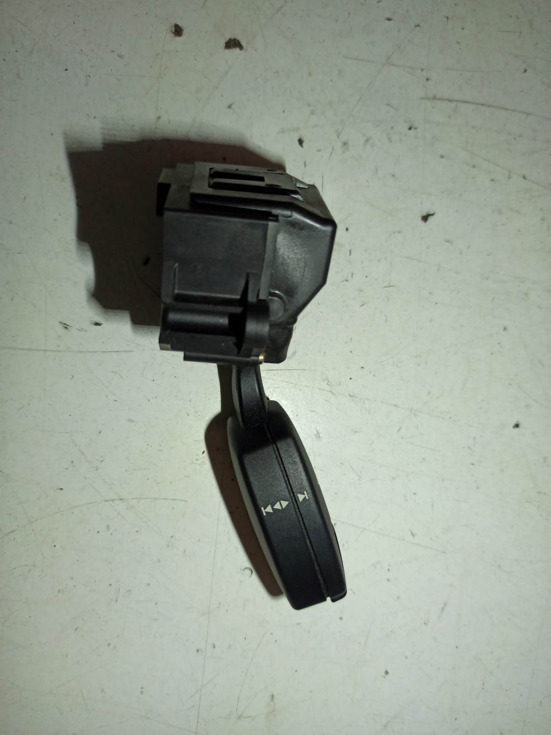Manete de volante cruise control BMW 5 Touring (E61) | 04 - 10 Imagem-2