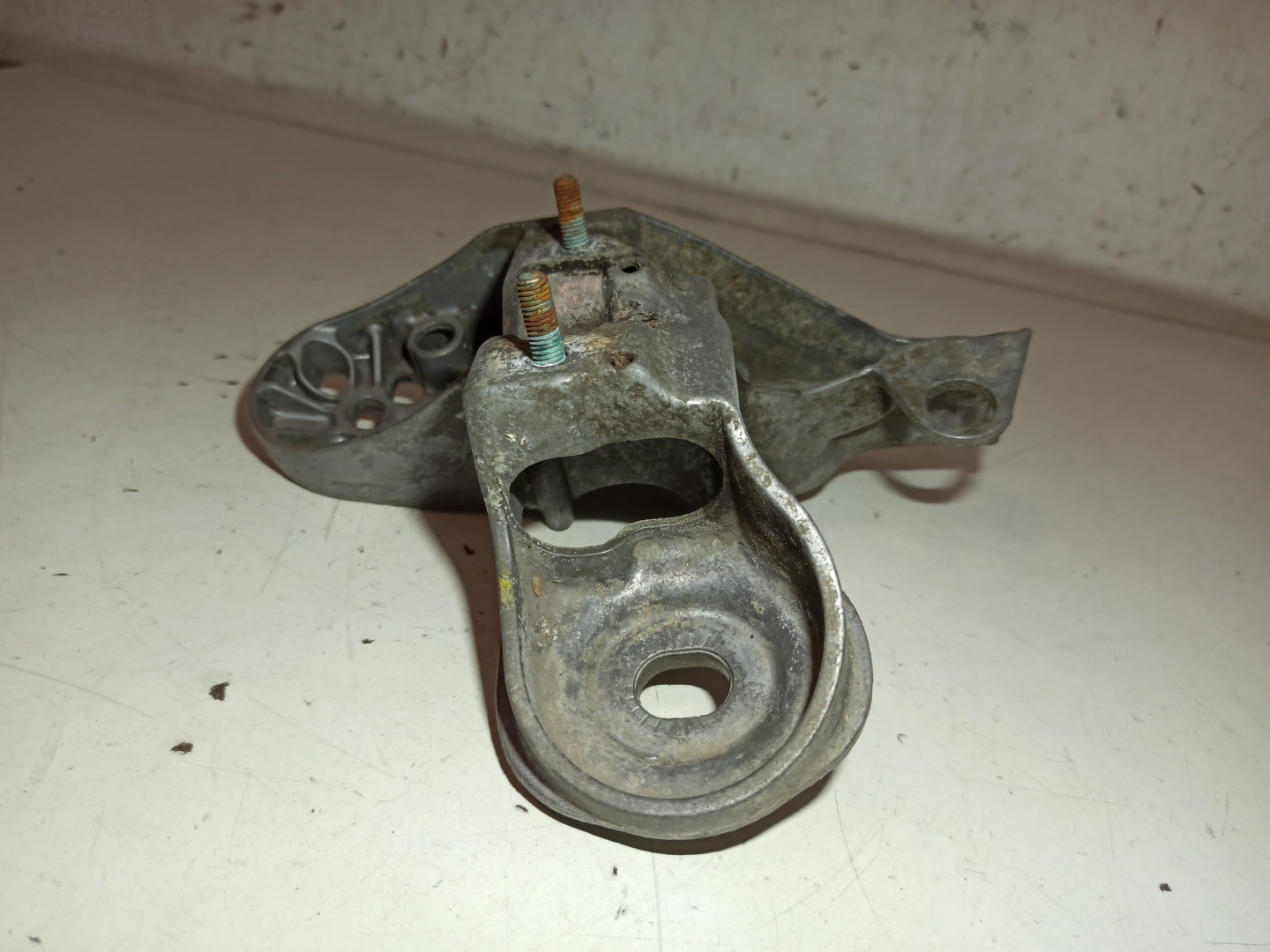 Apoio de motor AUDI A4 (8D2, B5) | 94 - 01 Imagem-3