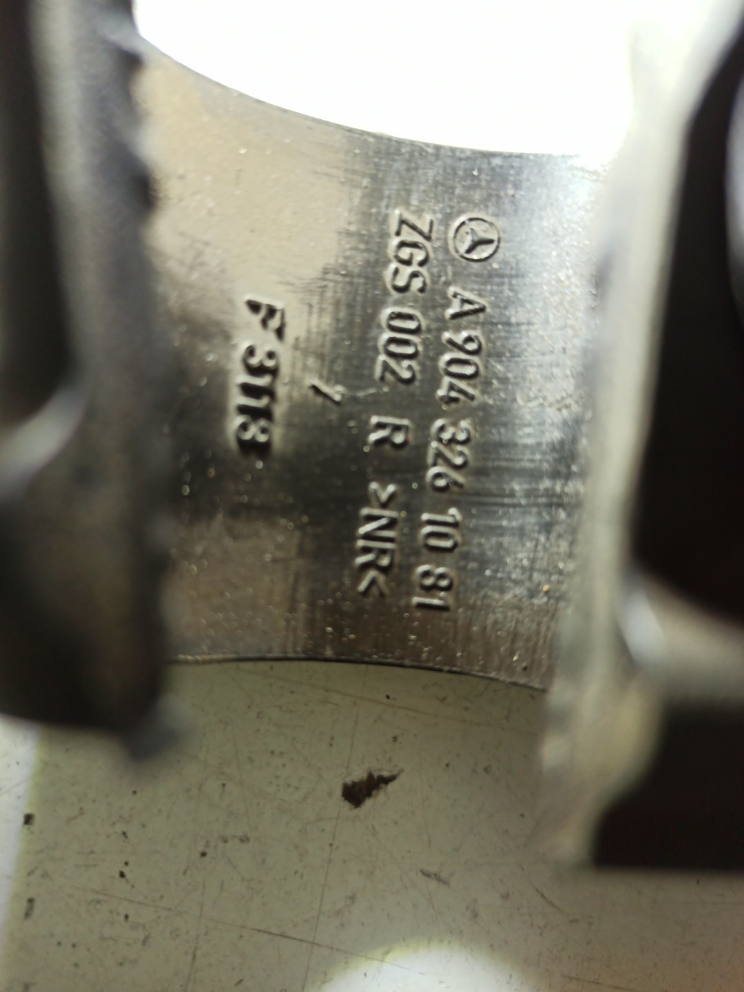 Casquilho MERCEDES-BENZ SPRINTER 2-t Camião de plataforma/chassis (901, 902) | 95 - 06 Imagem-2