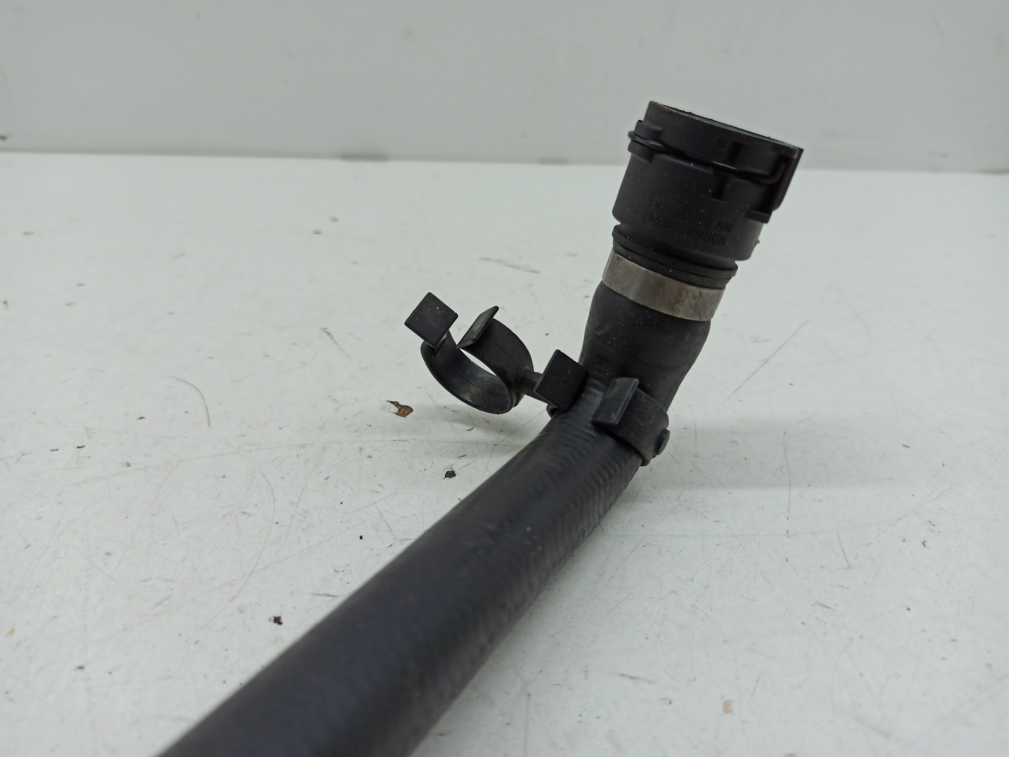 Tubo de Água BMW 5 Touring (E61) | 04 - 10 Imagem-2