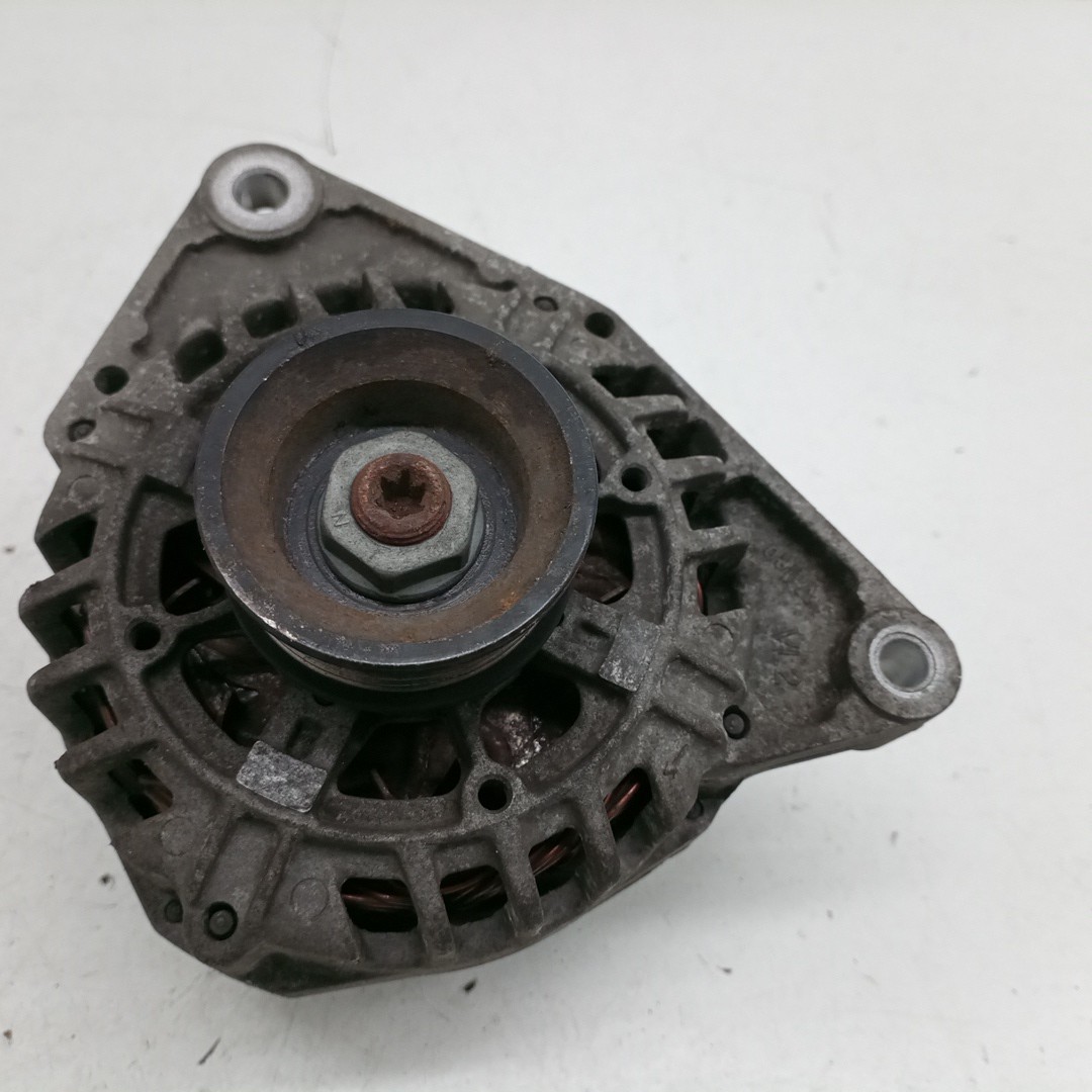 Alternador VOLKSWAGEN PASSAT Variant (3B6) | 00 - 05 Imagem-4
