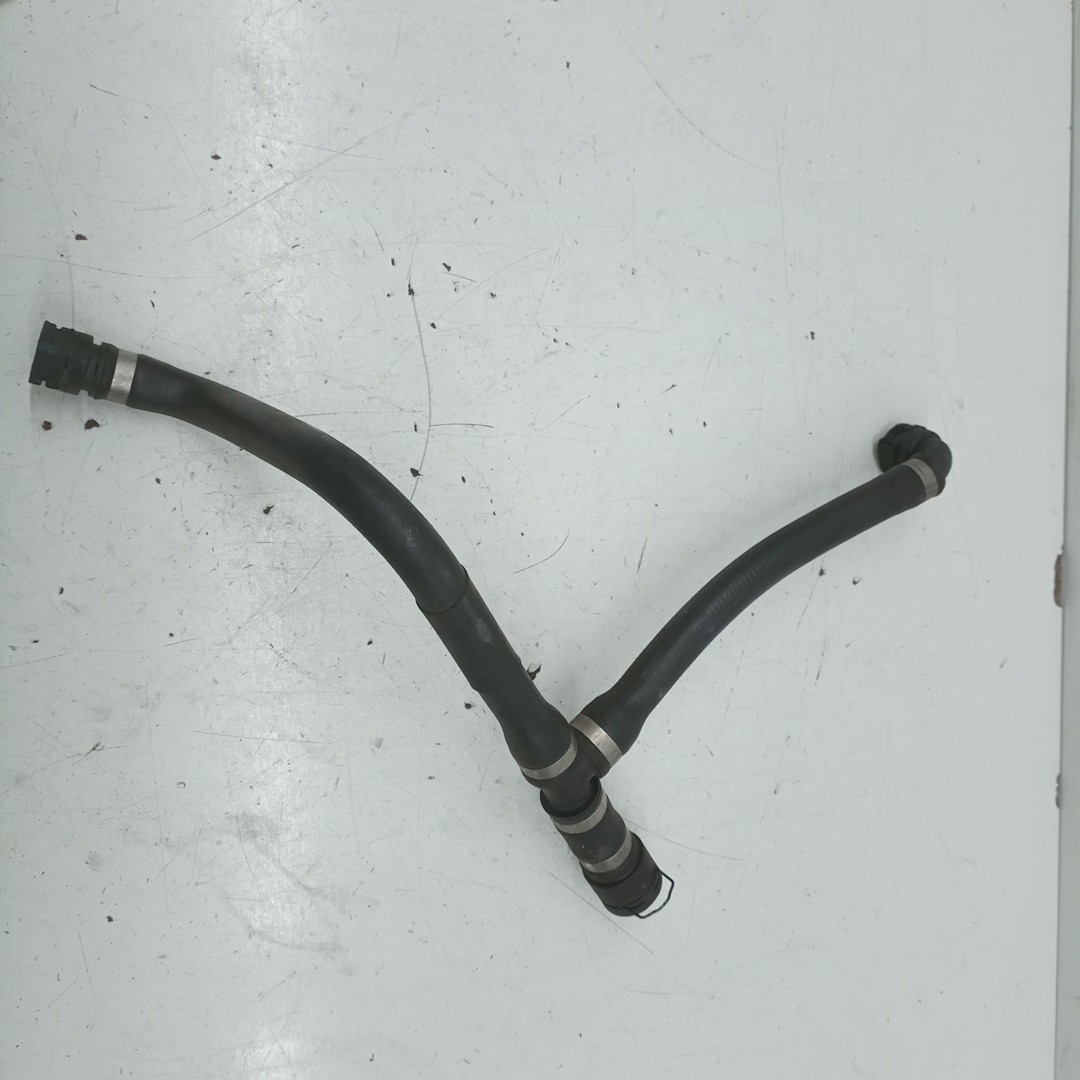 Tubo de Água BMW 5 Touring (E61) | 04 - 10 Imagem-1