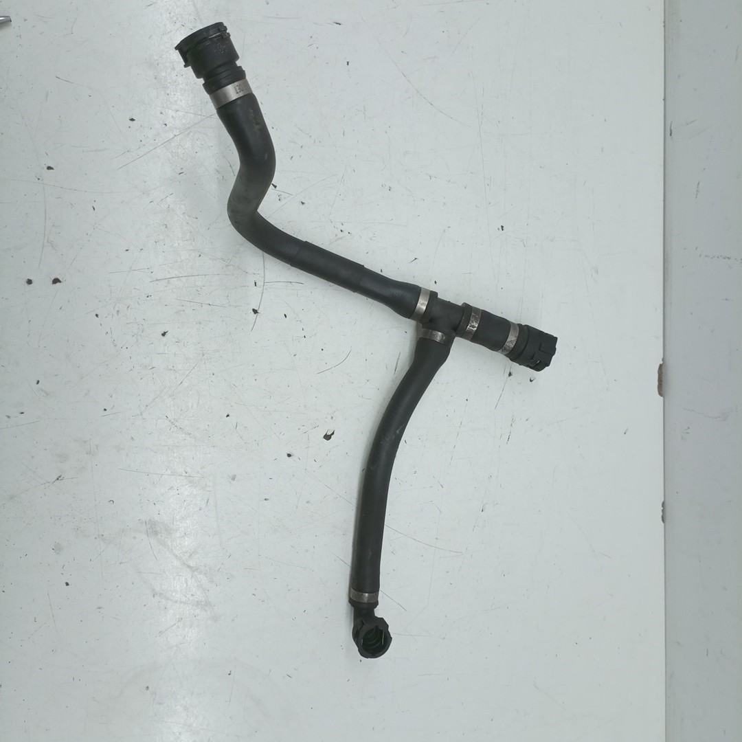 Tubo de Água BMW 5 Touring (E61) | 04 - 10 Imagem-2