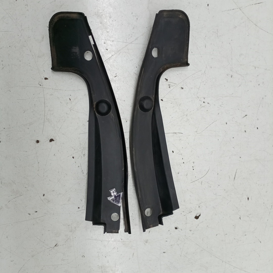 Plástico do para-brisas BMW 5 Touring (E61) | 04 - 10 Imagem-1