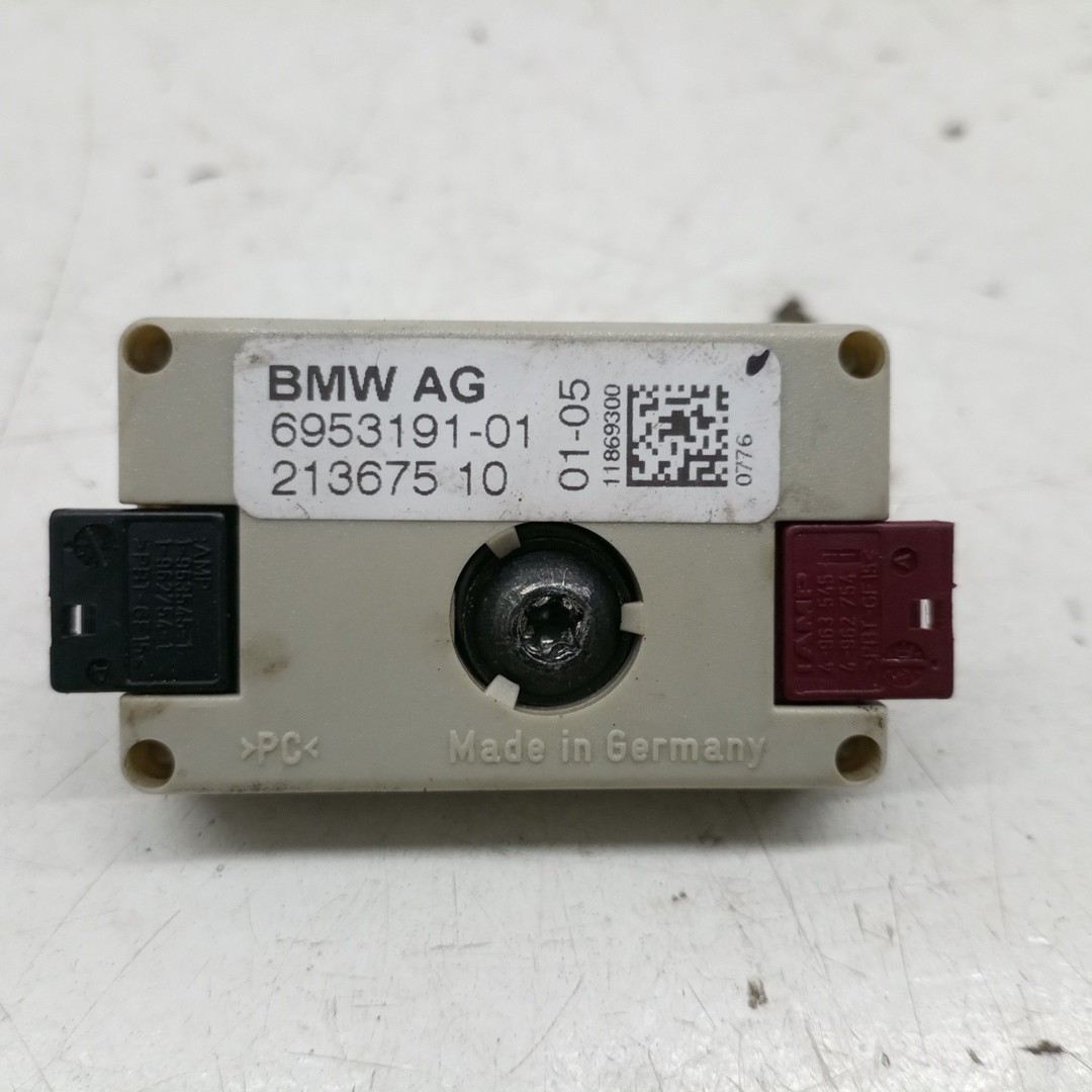 Amplificador de antena BMW 5 Touring (E61) | 04 - 10 Imagem-4