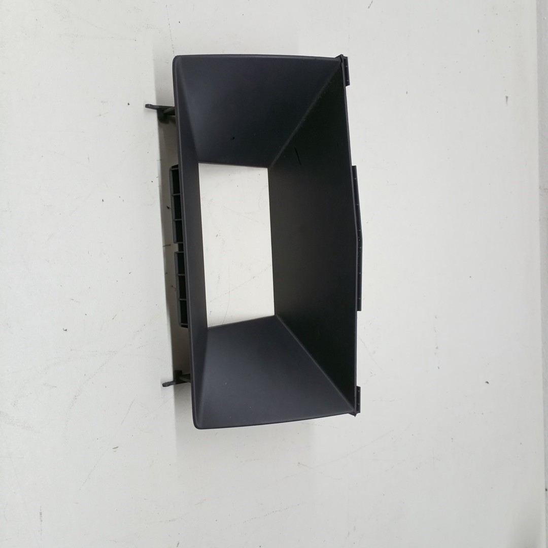 Moldura do display OPEL ASTRA H Combi (A04) | 04 - 14