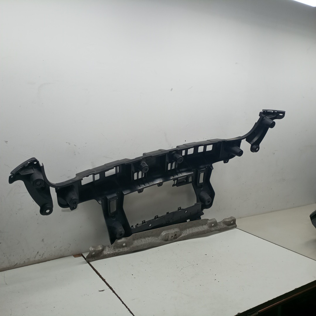Suporte de montagem de para-choques BMW X6 (E71, E72) | 07 - 14 Imagem-1