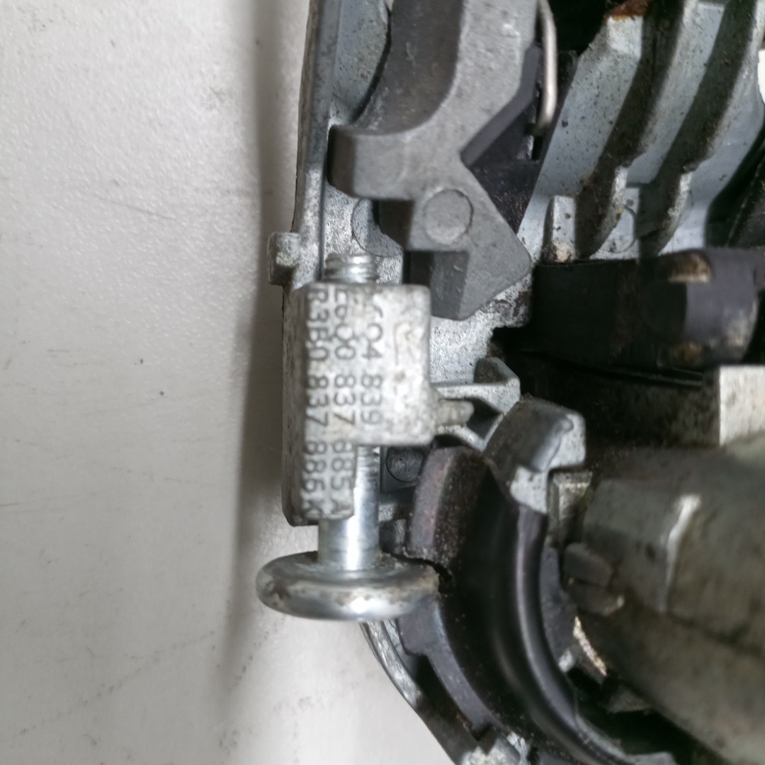 Puxador Exterior Porta Frente Direito VOLKSWAGEN GOLF IV (1J1) | 97 - 07 Imagem-2