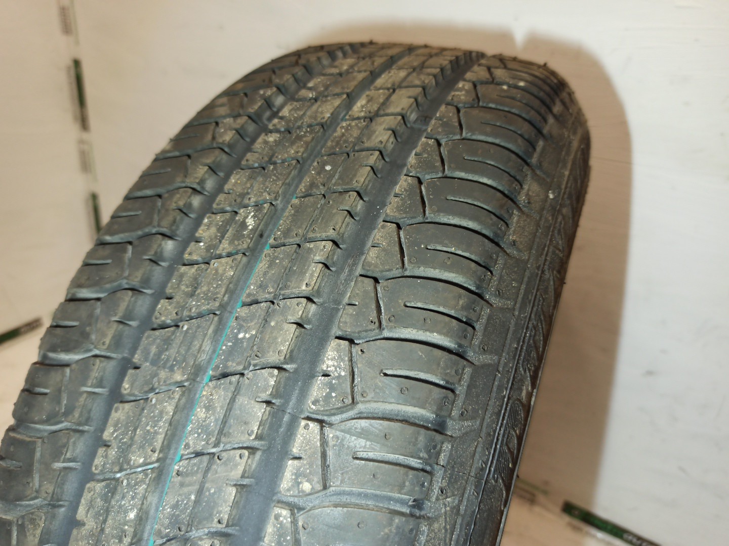 Kit pneu suplente VOLKSWAGEN PASSAT Variant (3B6) | 00 - 05 Imagem-2