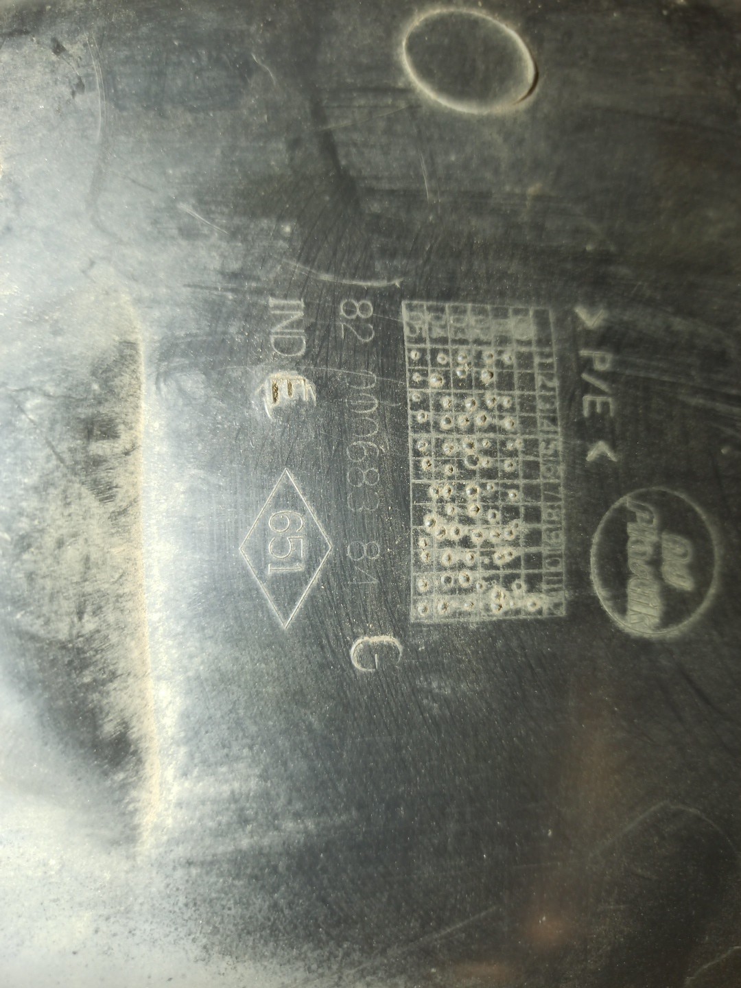 Cava de Roda Traseira Esquerda RENAULT CLIO II (BB_, CB_) | 98 -  Imagem-1