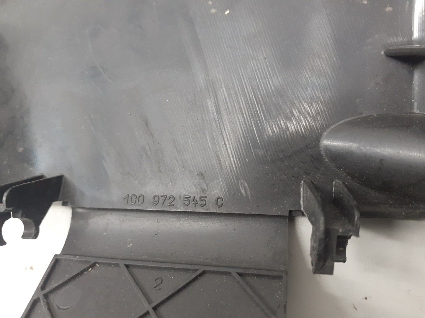 Tampa de caixa de fusiveis VOLKSWAGEN NEW BEETLE Cabriolet (1Y7) | 02 - 11 Imagem-3