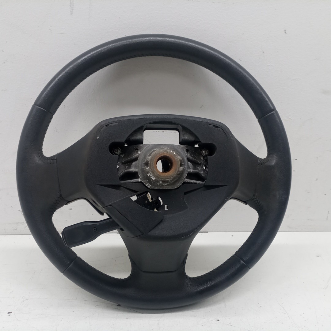 Volante TOYOTA AURIS Combi (_E18_) | 13 - 18 Imagem-4