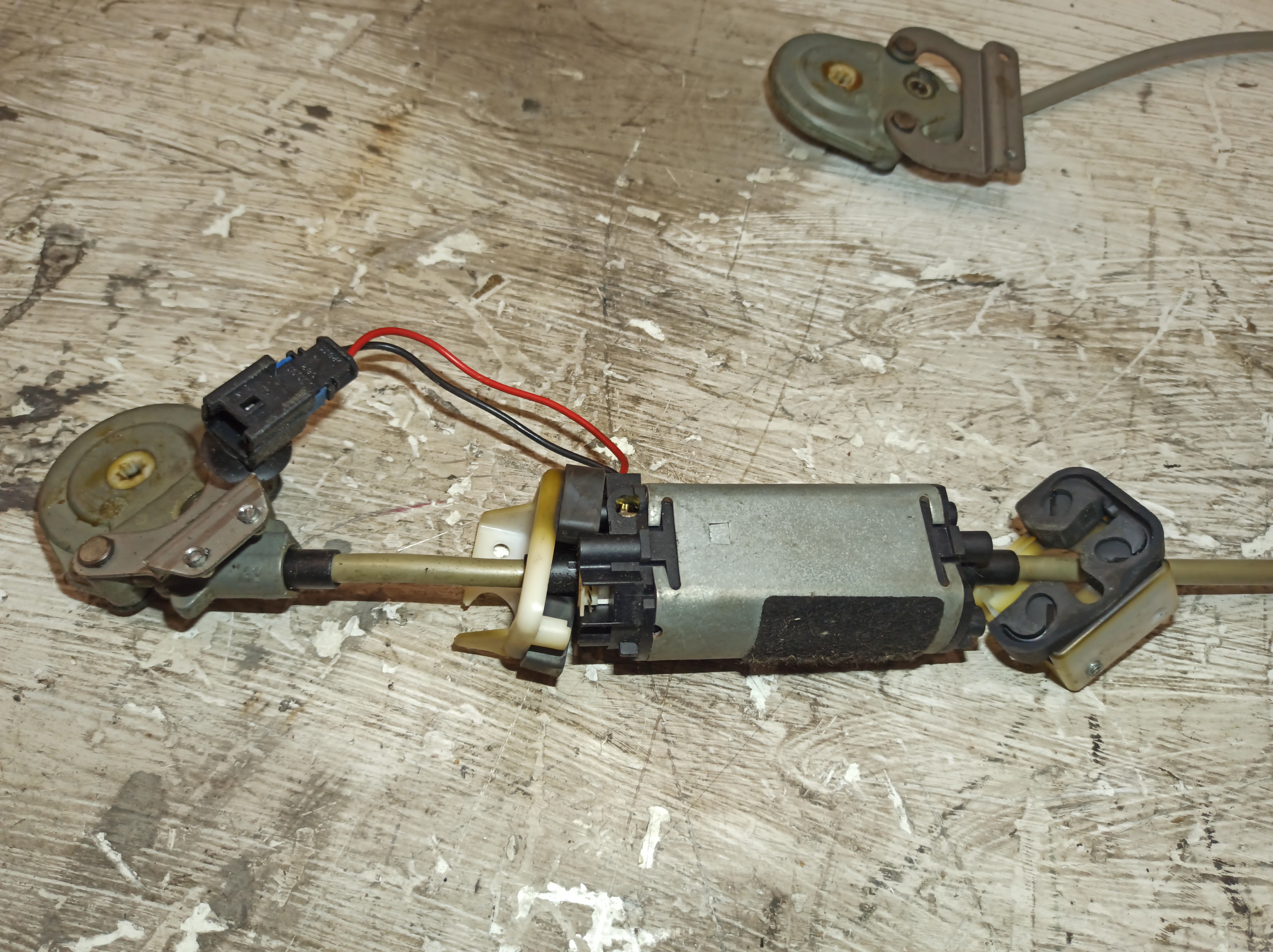 Motor regulador de banco  RENAULT LAGUNA II (BG0/1_) | 01 - 07 Imagem-2