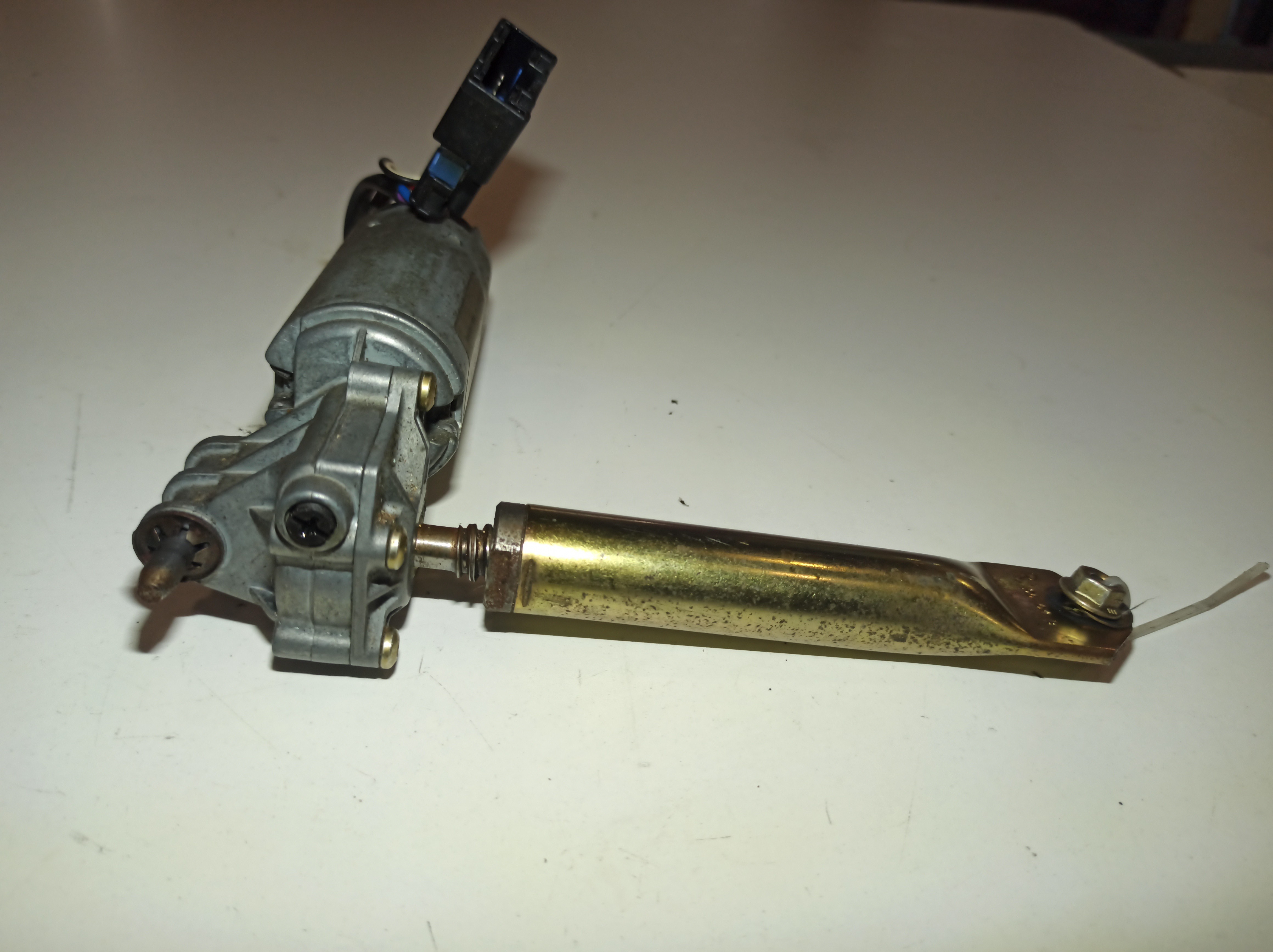 Motor regulador de altura do banco frente esquerdo RENAULT LAGUNA II (BG0/1_) | 01 - 07 Imagem-2