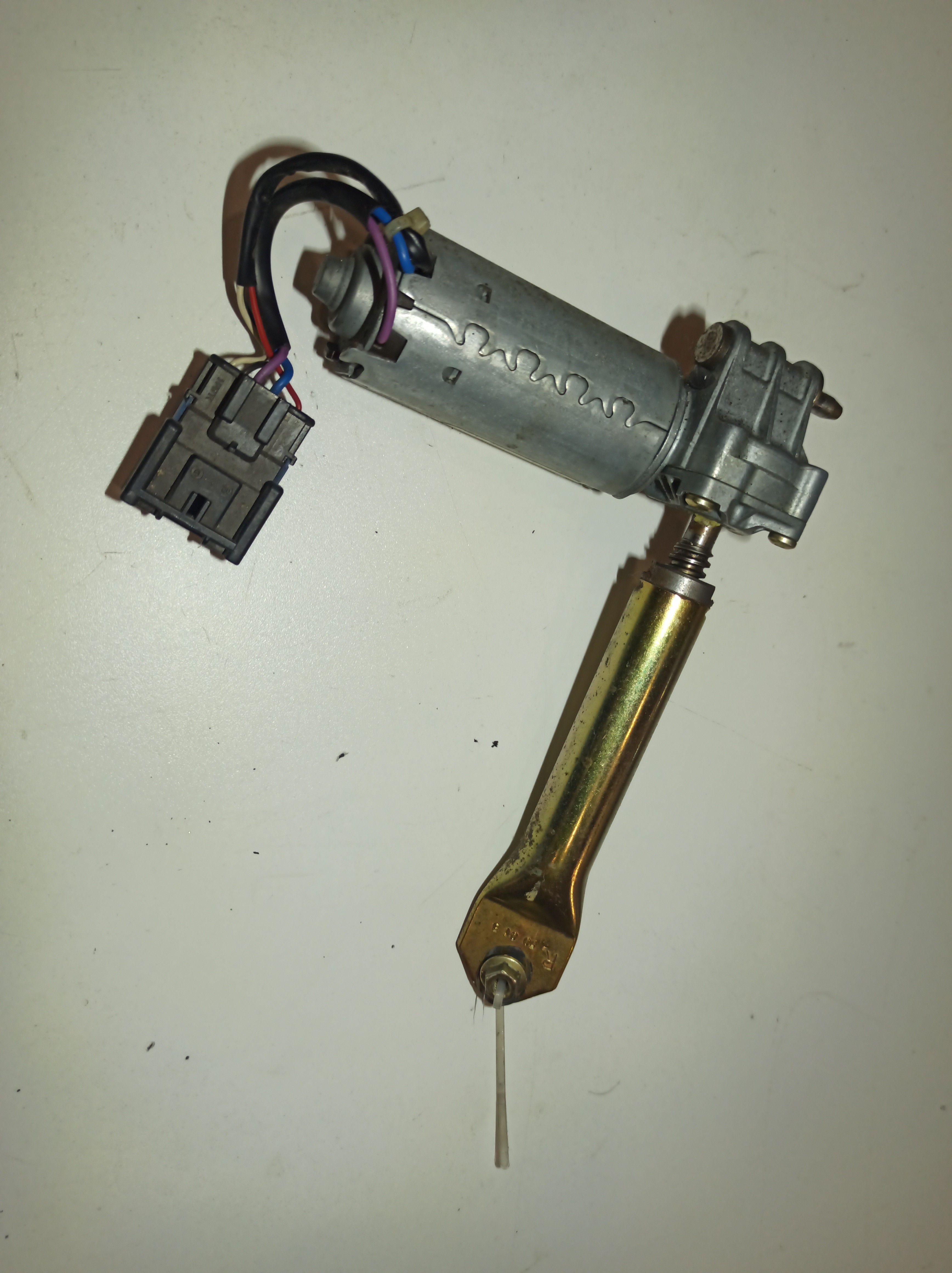 Motor regulador de altura do banco frente esquerdo RENAULT LAGUNA II (BG0/1_) | 01 - 07 Imagem-4