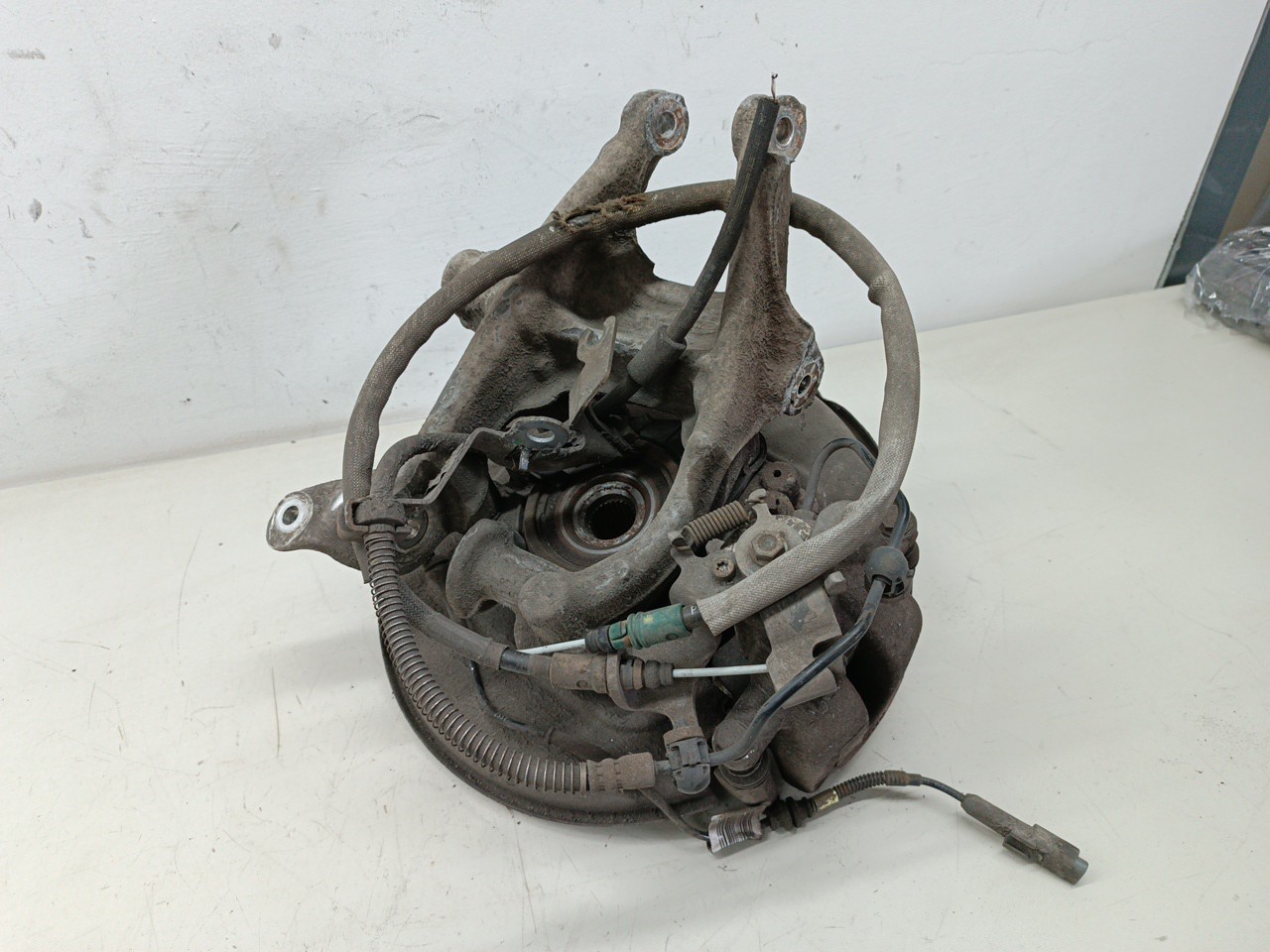 Manga de Eixo Frente Esquerda CITROEN DS5 | 11 - 15 Imagem-1