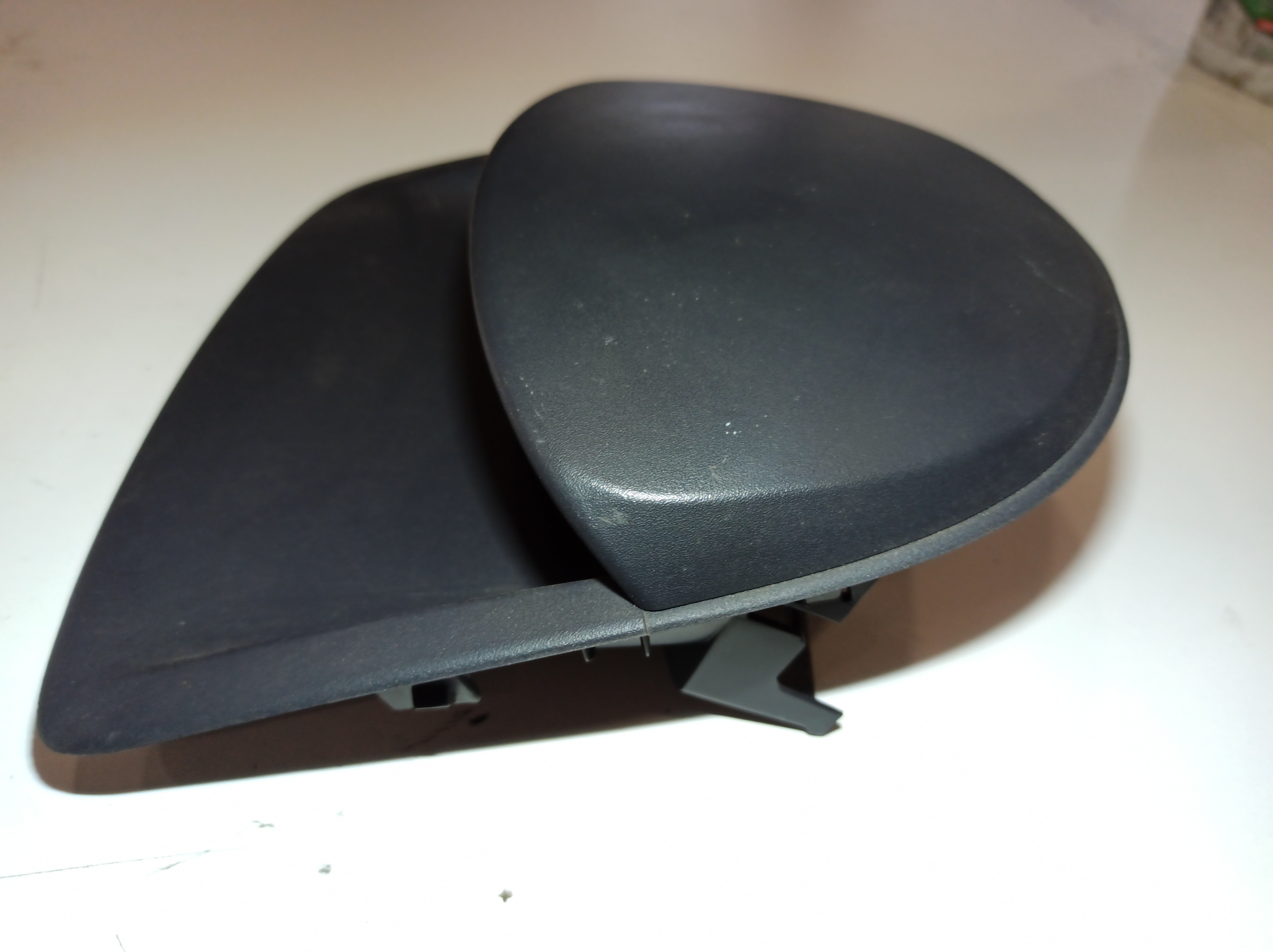 Moldura do display RENAULT CLIO III Caixa (SB_, SR_) | 05 -  Imagem-7