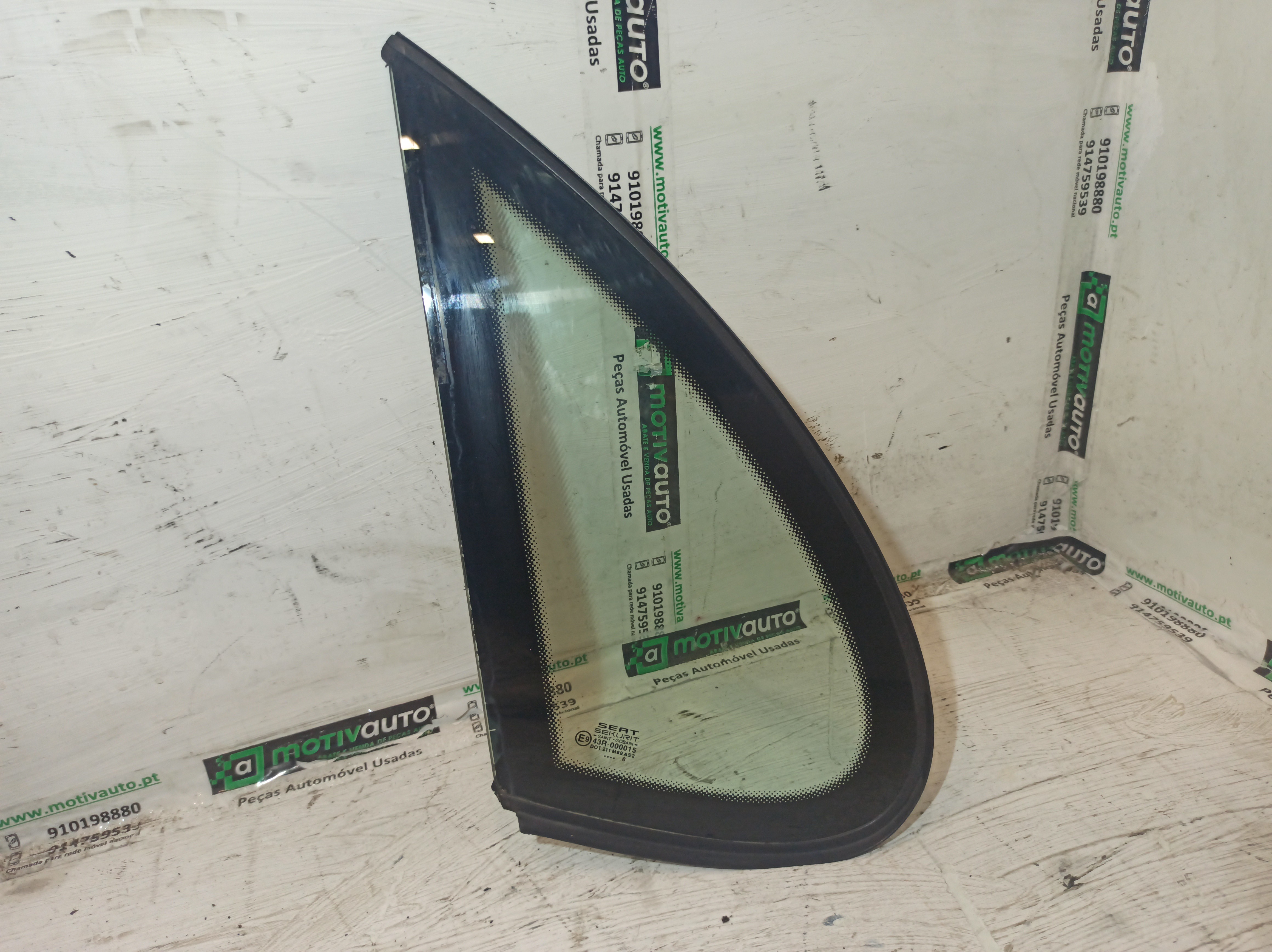 Vidro Traseiro Pequeno Esquerdo SEAT IBIZA III (6L1) | 02 - 09 Imagem-4