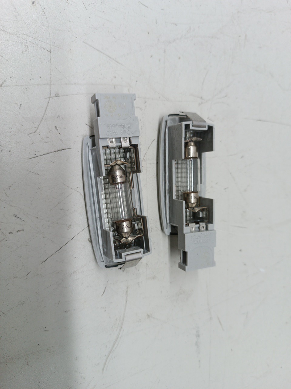 Luz de cortesia SEAT LEON (1P1) | 05 - 13 Imagem-1