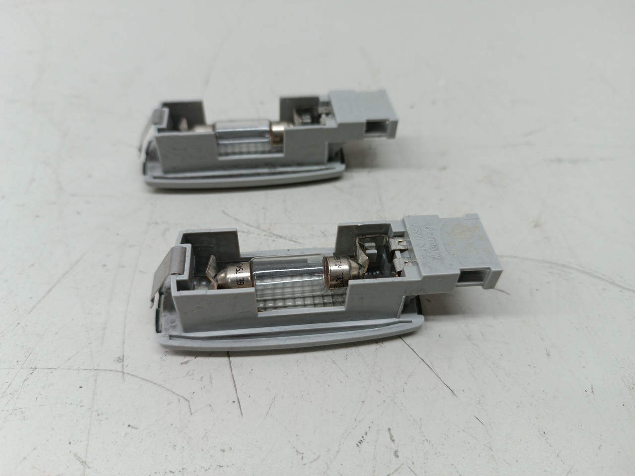 Luz de cortesia SEAT LEON (1P1) | 05 - 13 Imagem-3