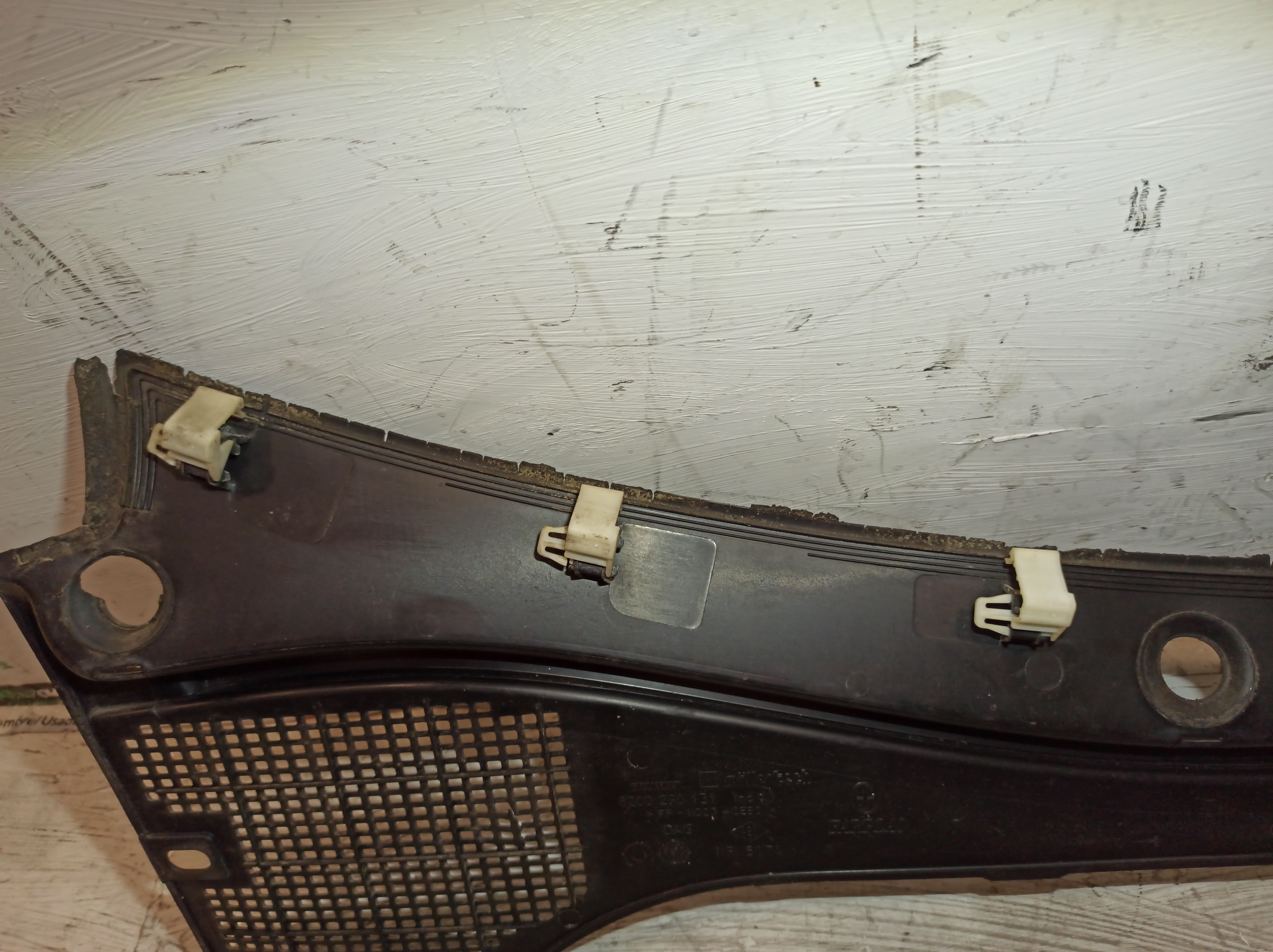 Grelha de torpedo RENAULT CLIO III Caixa (SB_, SR_) | 05 -  Imagem-2