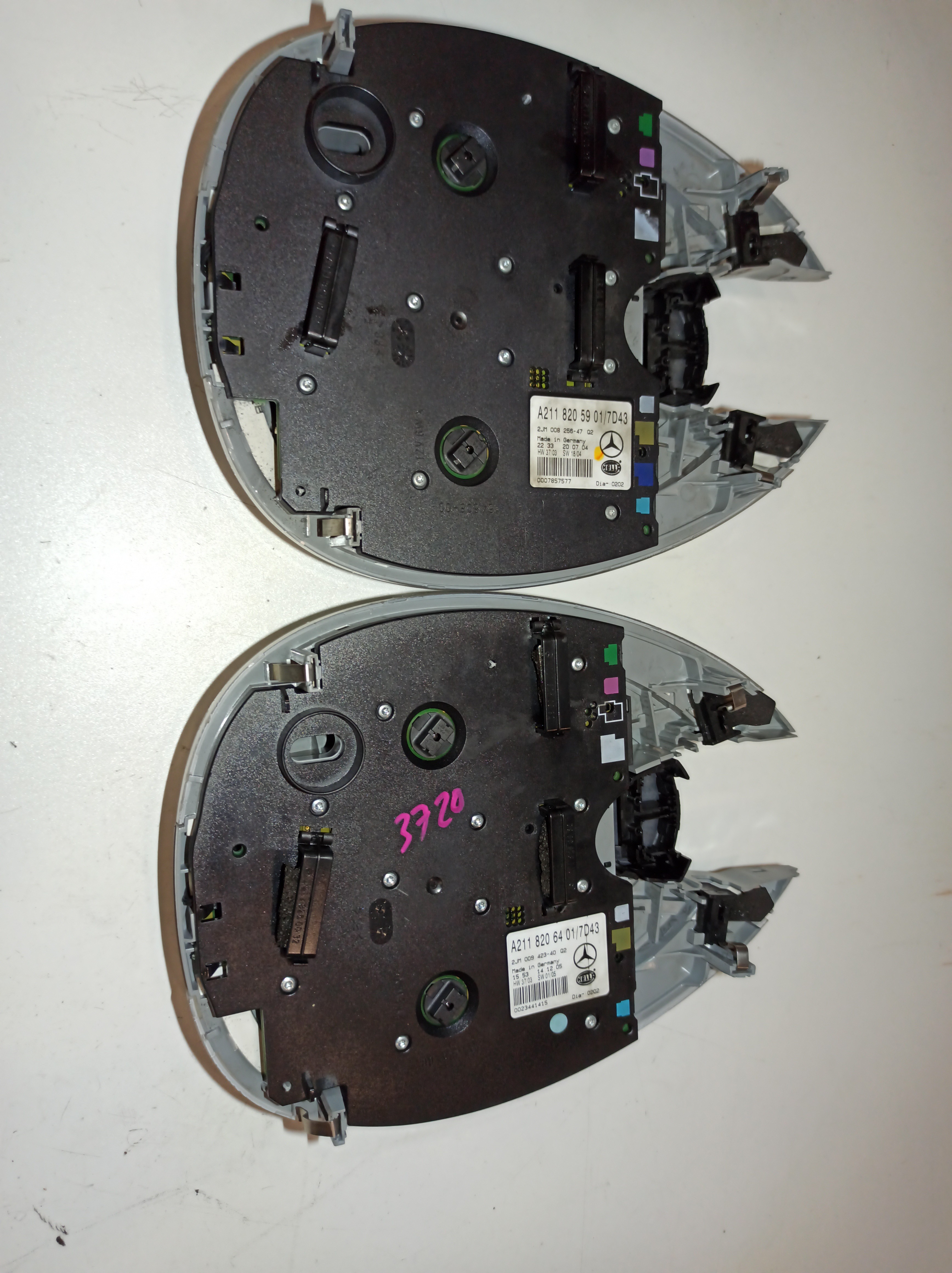 Plafonier interior frente MERCEDES-BENZ E-CLASS (W211) | 02 - 09 Imagem-1