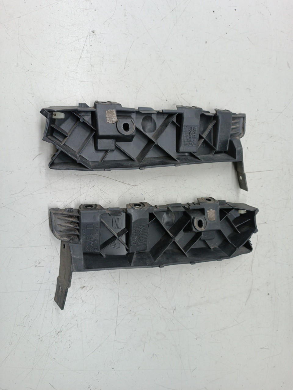 Guia de para-choques SEAT LEON (1P1) | 05 - 13 Imagem-3