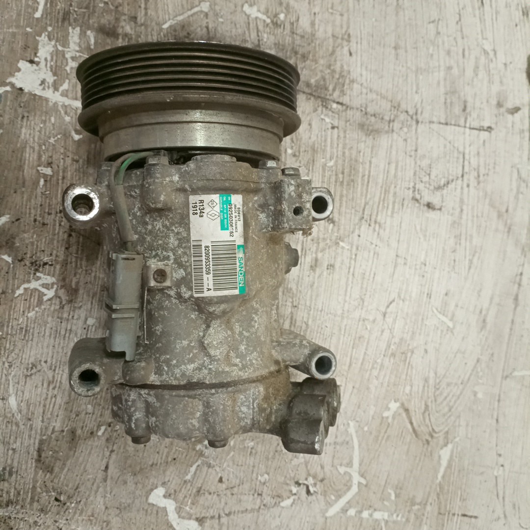Compressor de AC RENAULT CLIO III Caixa (SB_, SR_) | 05 - 