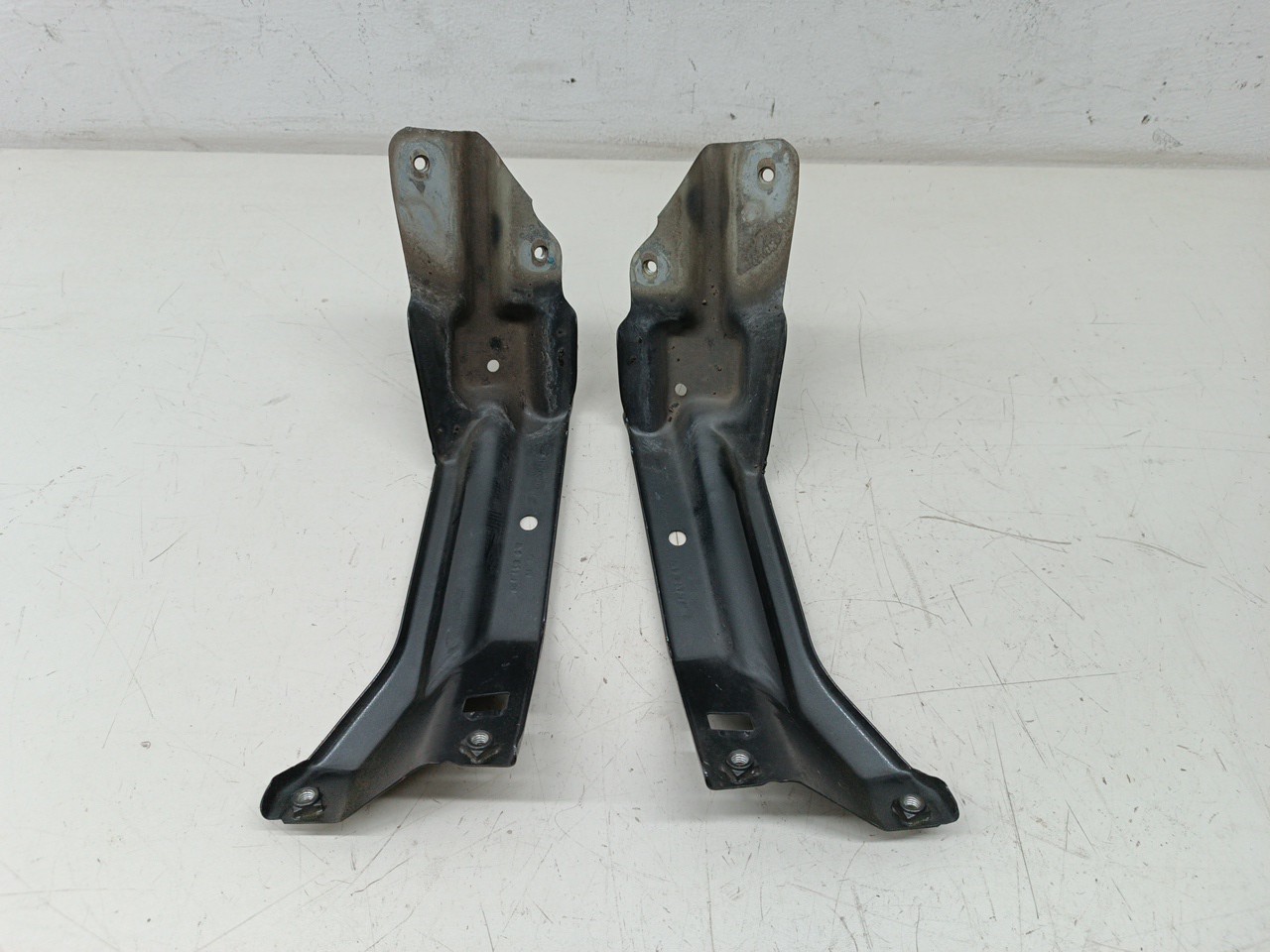 Suporte de montagem guarda lamas SEAT LEON (1P1) | 05 - 13 Imagem-3