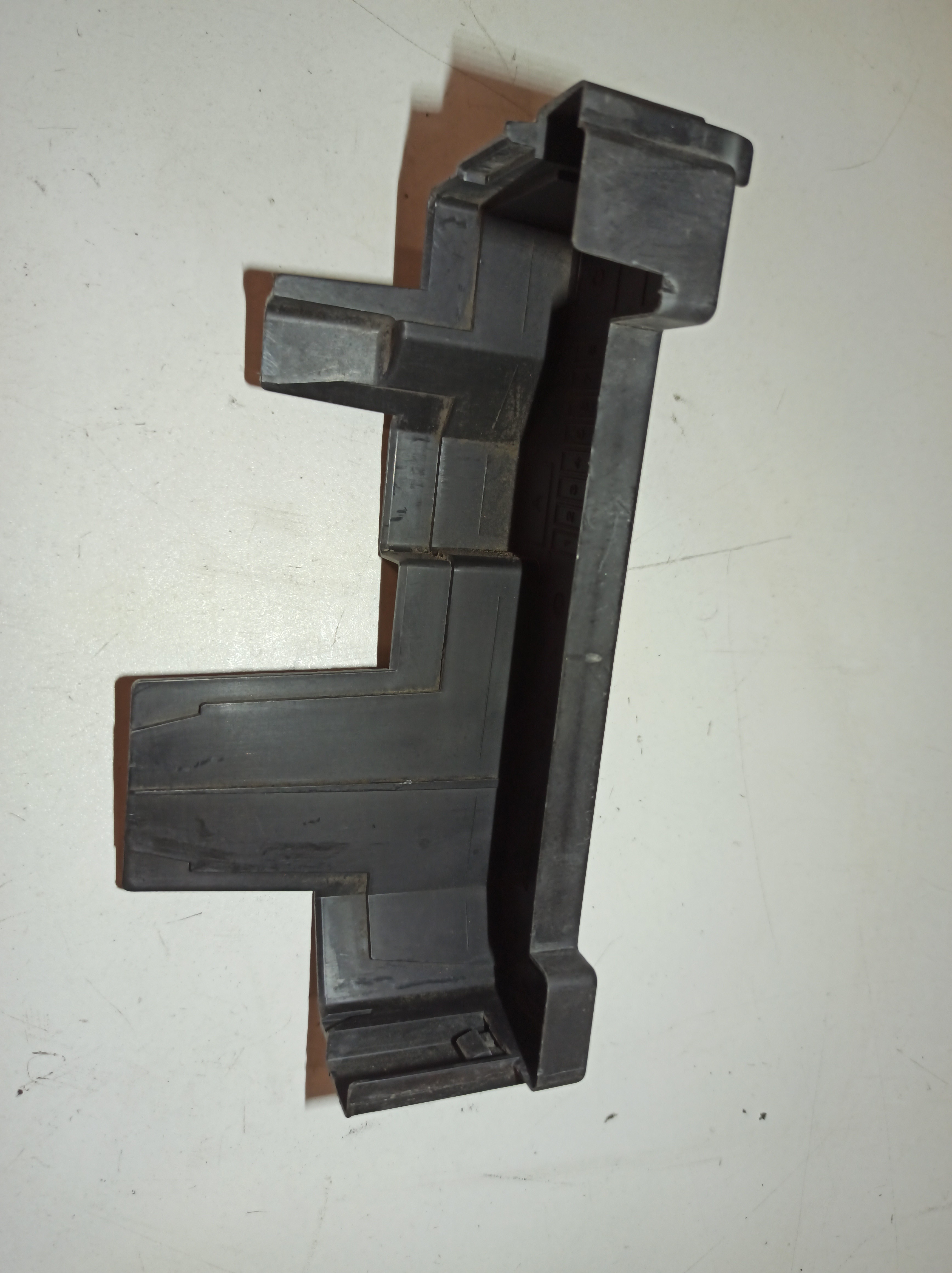 Tampa de caixa de fusiveis RENAULT CLIO III Caixa (SB_, SR_) | 05 -  Imagem-3