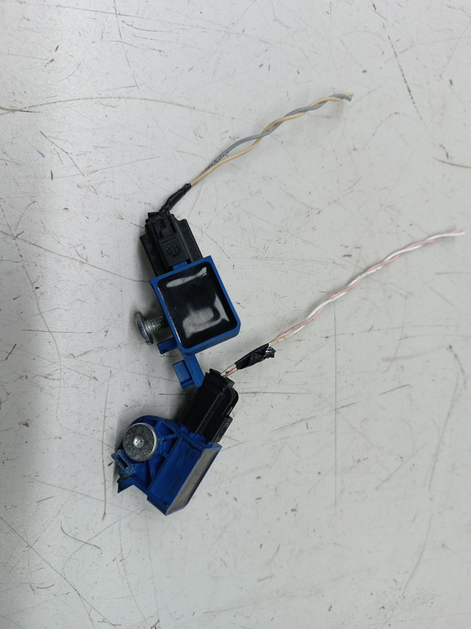Sensores de airbag de portas frente RENAULT CLIO III (BR0/1, CR0/1) | 05 - 