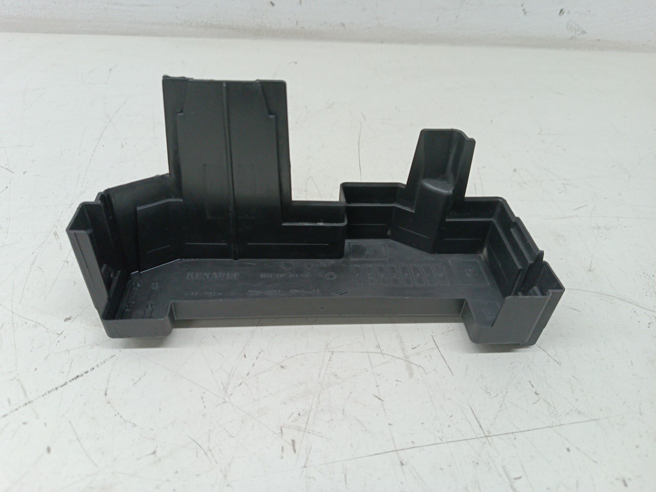 Tampa de caixa de fusiveis RENAULT CLIO III (BR0/1, CR0/1) | 05 - 