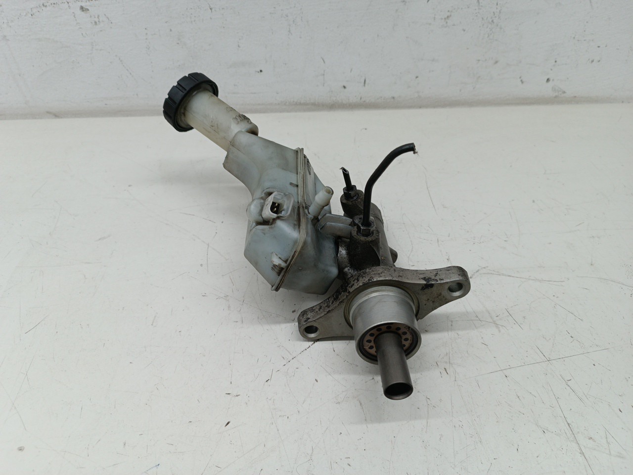 Bomba de travão RENAULT CLIO III (BR0/1, CR0/1) | 05 -  Imagem-3