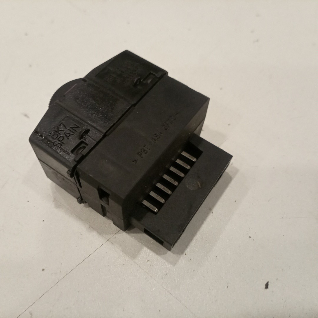 Regulador de luzes SEAT IBIZA III (6K1) | 99 - 02 Imagem-2