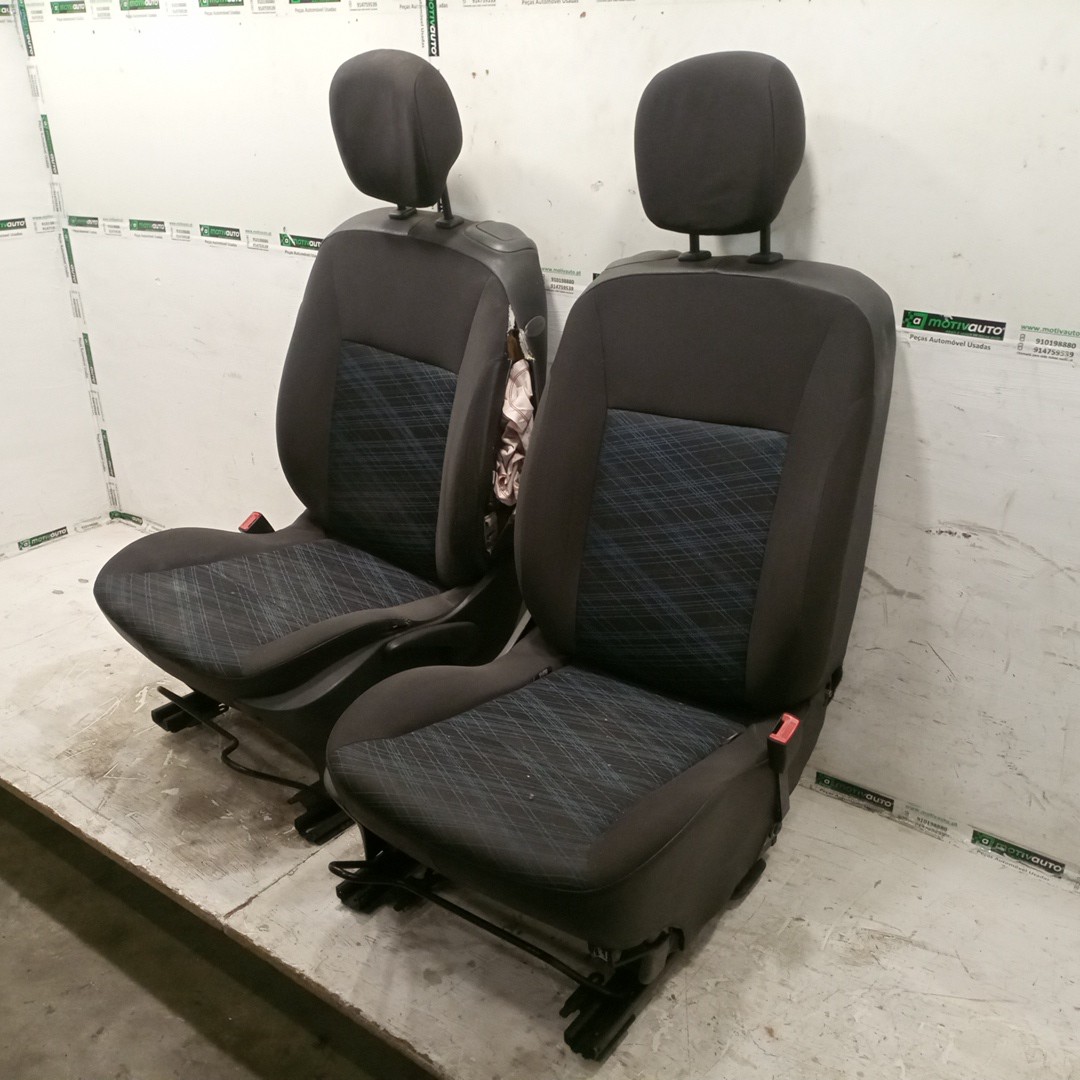 Conjunto de 2 bancos RENAULT CLIO III (BR0/1, CR0/1) | 05 -  Imagem-1