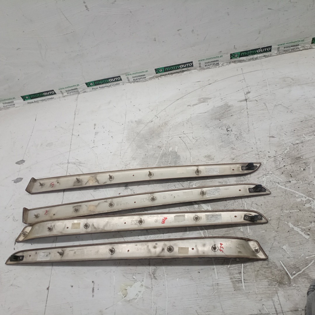 Friso da porta AUDI A4 Avant (8E5, B6) | 00 - 05 Imagem-4