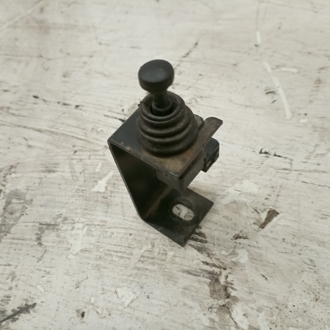 Interruptor de capô SEAT CORDOBA Vario (6K5) | 99 - 02 Imagem-1