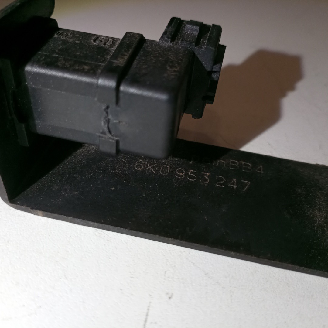 Interruptor de capô SEAT CORDOBA Vario (6K5) | 99 - 02 Imagem-4